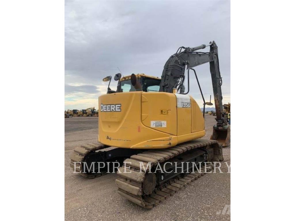 John Deere 135G Paletli ekskavatörler