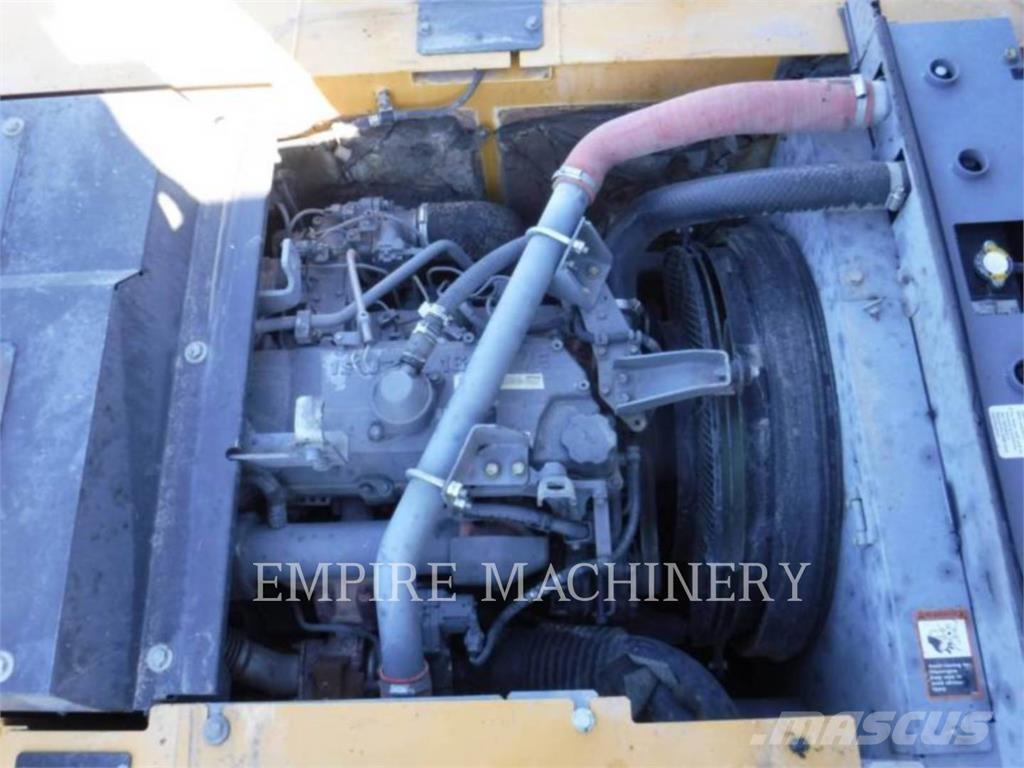 John Deere 190G Paletli ekskavatörler