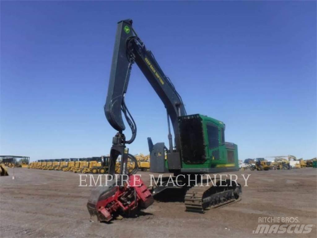 John Deere 2154G Paletli ekskavatörler