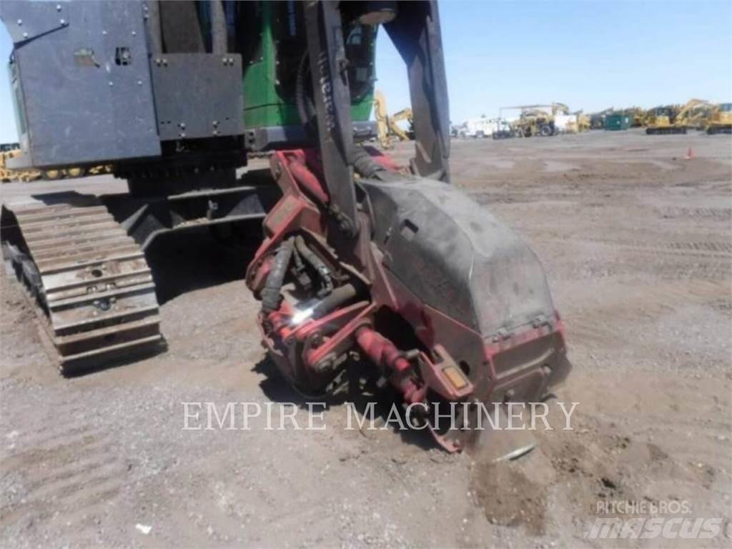 John Deere 2154G Paletli ekskavatörler