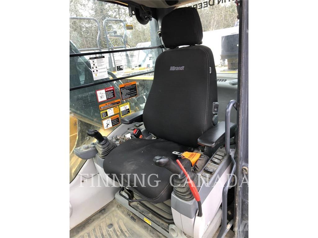 John Deere 300P Paletli ekskavatörler