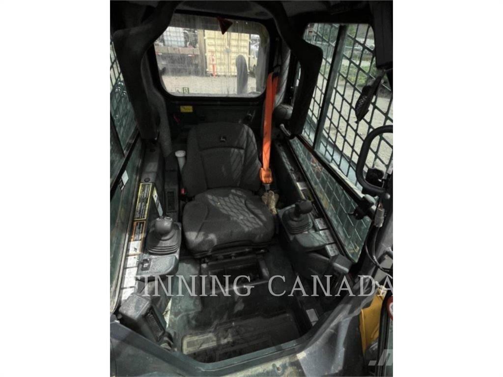 John Deere 324G Skid steer loderler