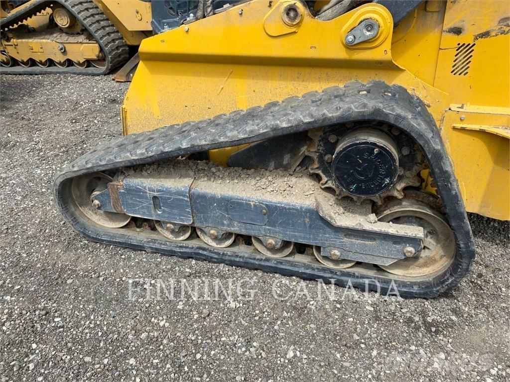 John Deere 325G Paletli yükleyiciler