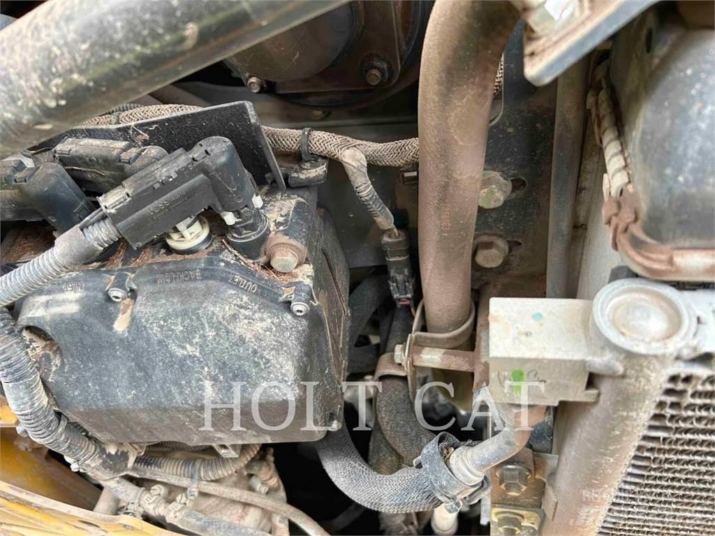 John Deere 333G Paletli yükleyiciler