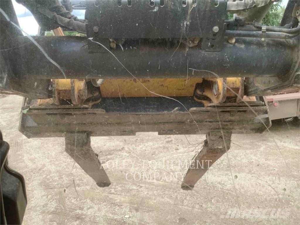 John Deere 333G Skid steer loderler