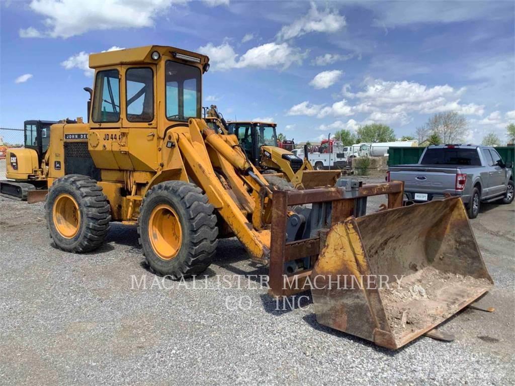 John Deere 444 Tekerlekli yükleyiciler