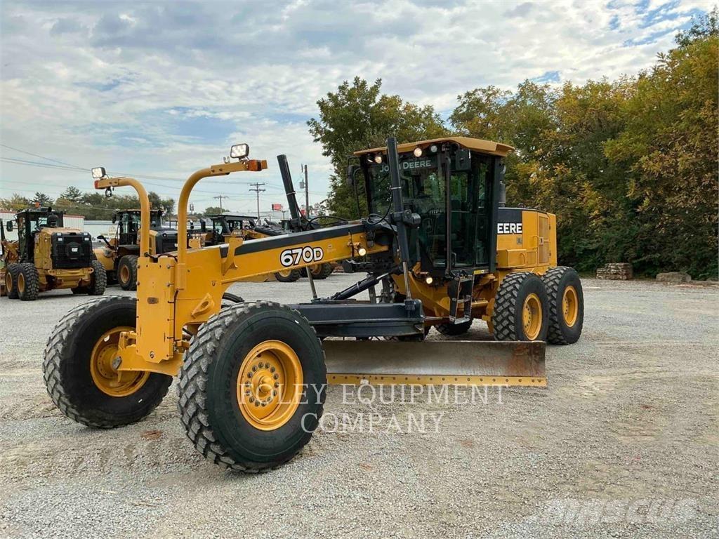 John Deere 670 Greyderler