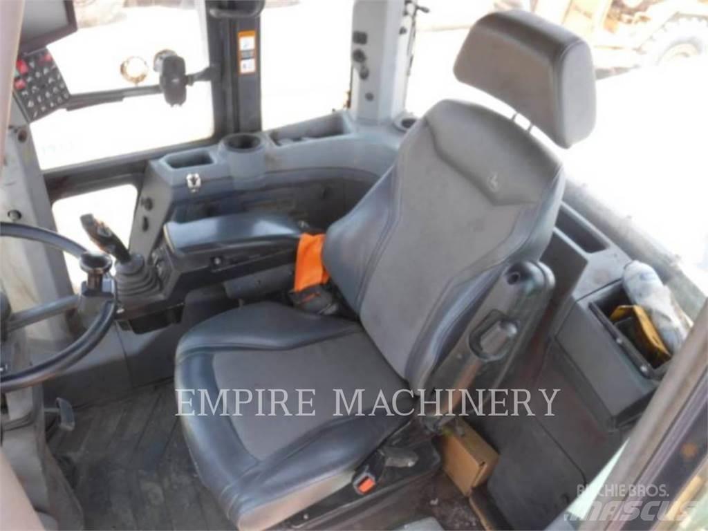 John Deere 744L Tekerlekli yükleyiciler