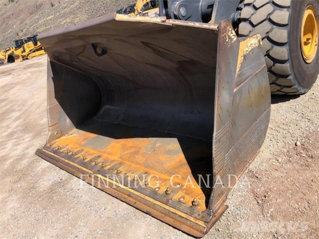 John Deere 824K Tekerlekli yükleyiciler