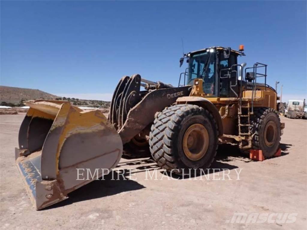 John Deere 844P Tekerlekli yükleyiciler