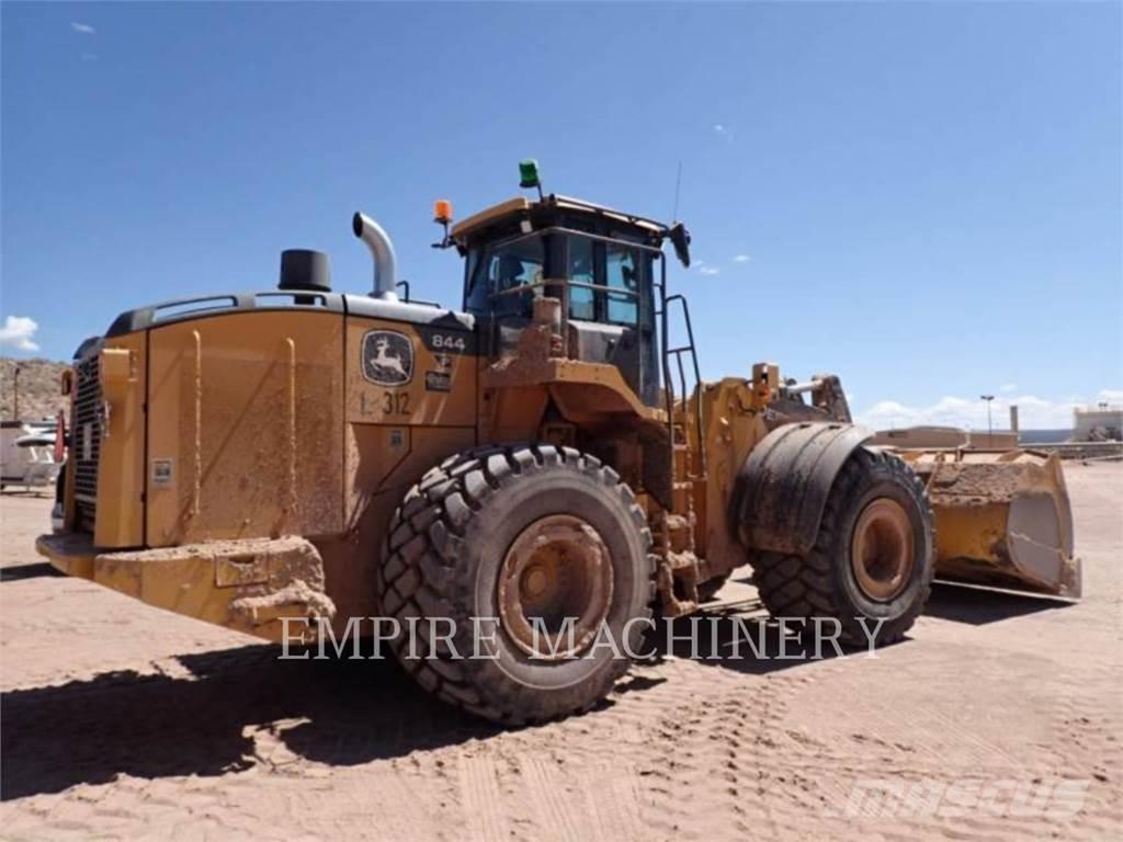 John Deere 844P Tekerlekli yükleyiciler