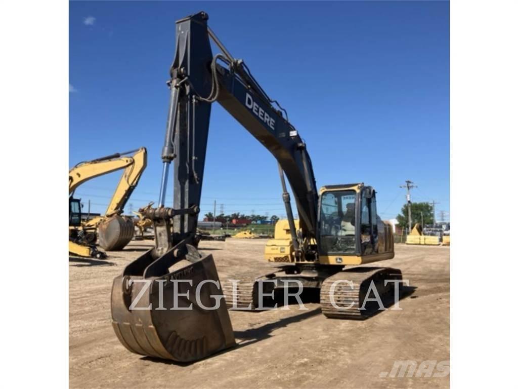 John Deere & CO. 200D Paletli ekskavatörler