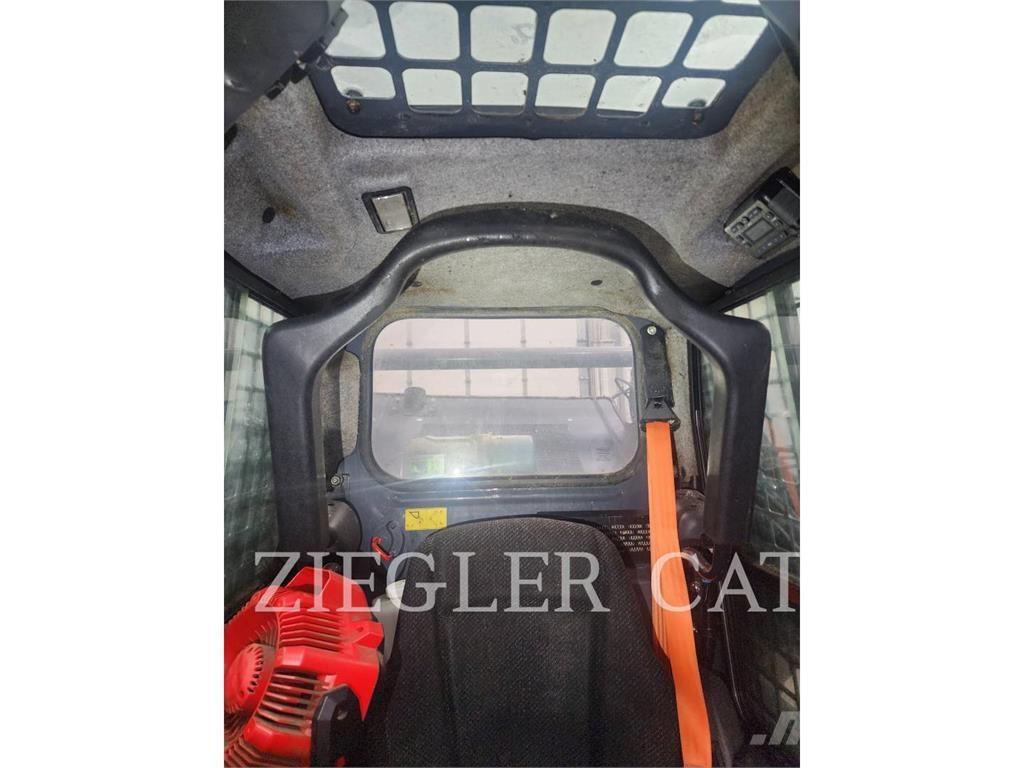 John Deere & CO. 318G Skid steer loderler