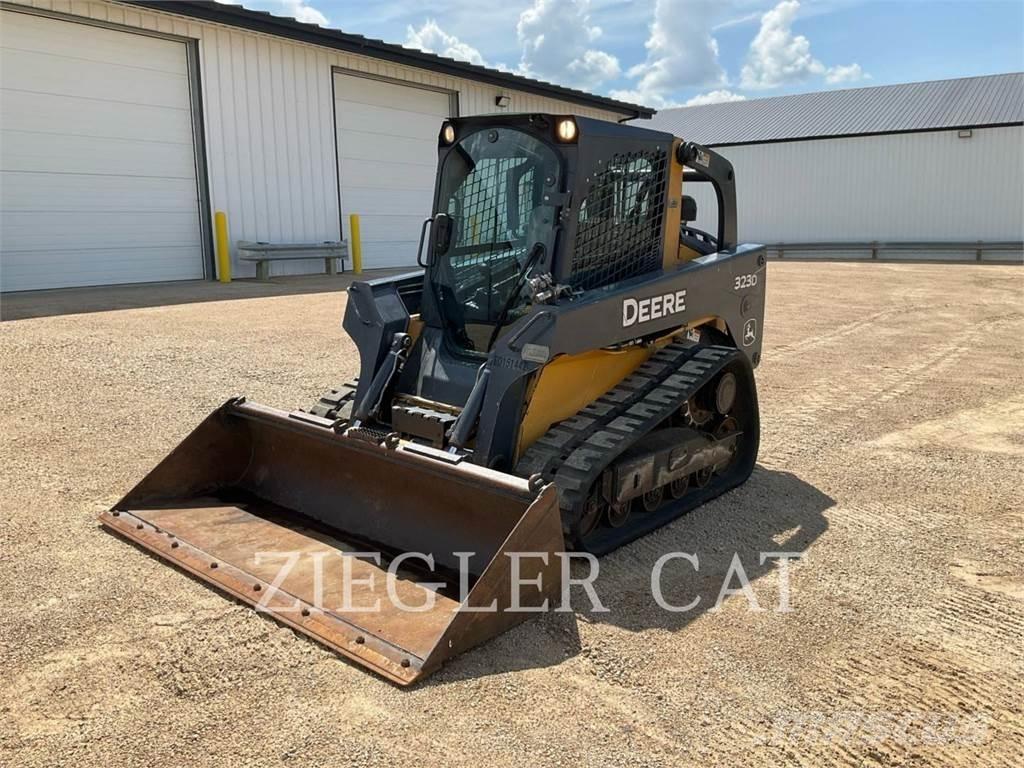 John Deere & CO. 323D Paletli yükleyiciler