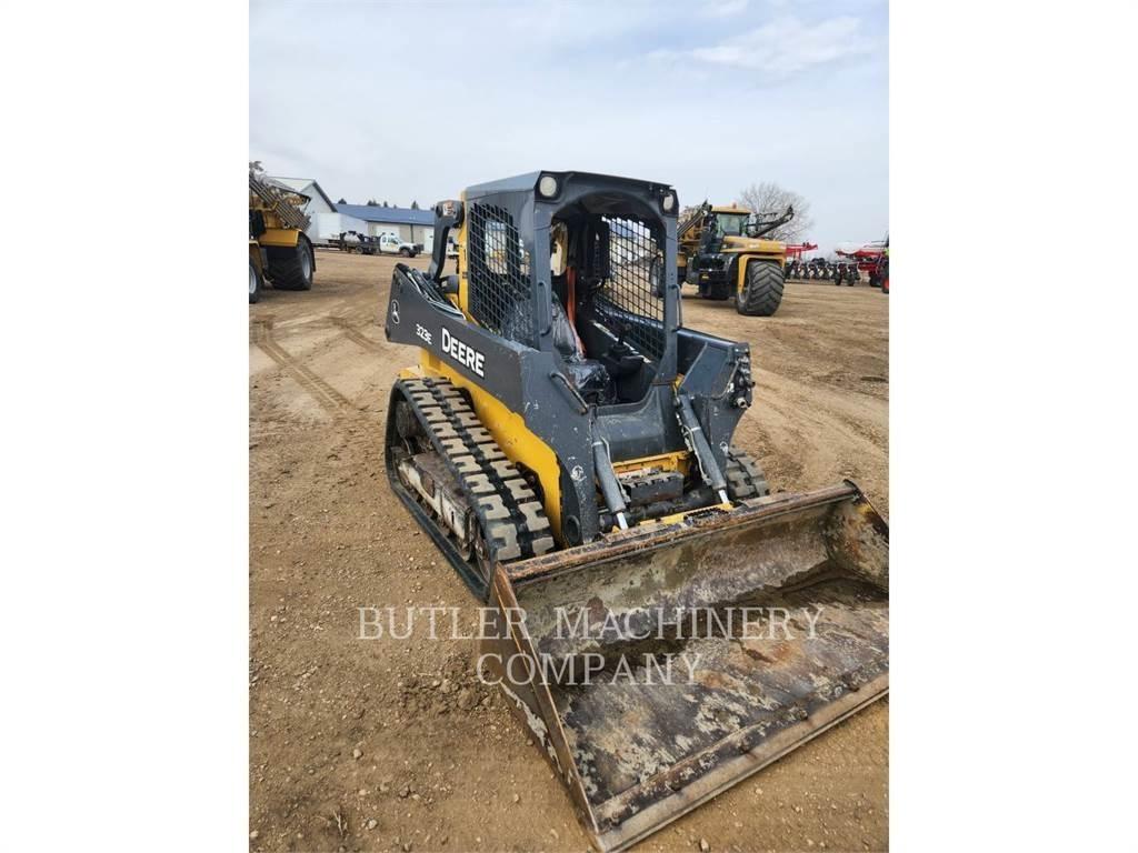 John Deere & CO. 323E Paletli yükleyiciler