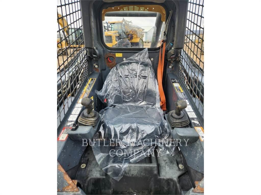John Deere & CO. 323E Paletli yükleyiciler