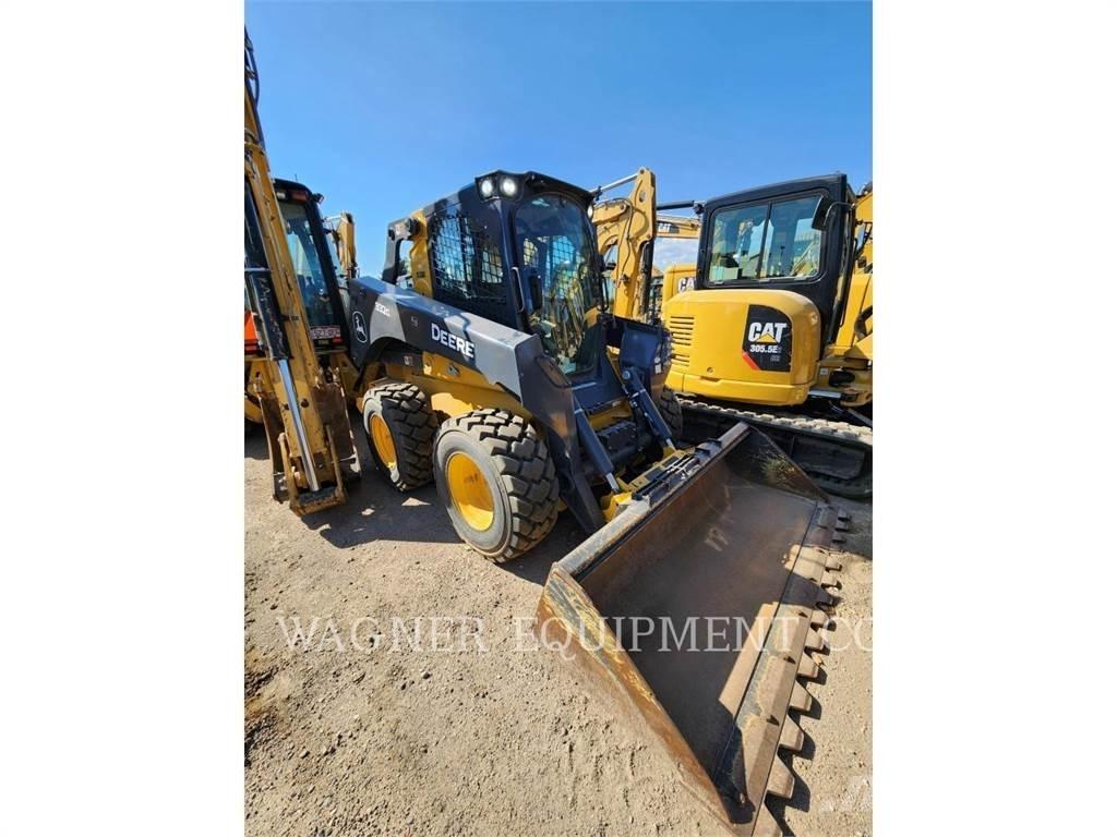 John Deere & CO. 332G Skid steer loderler