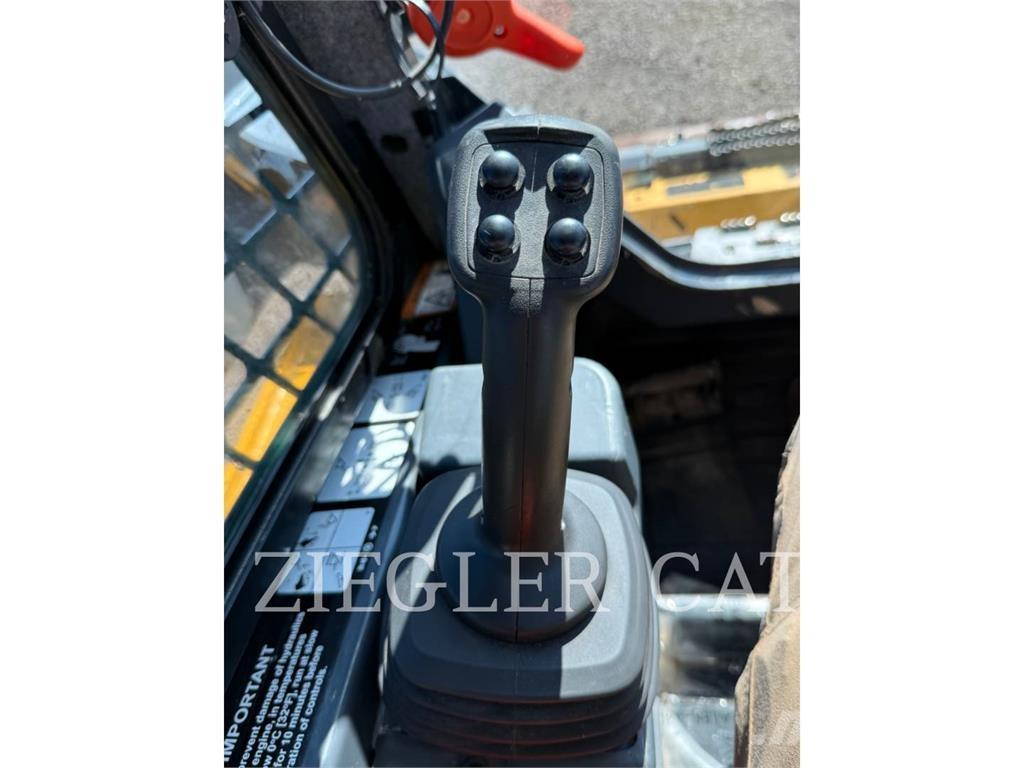 John Deere & CO. 333G Paletli yükleyiciler