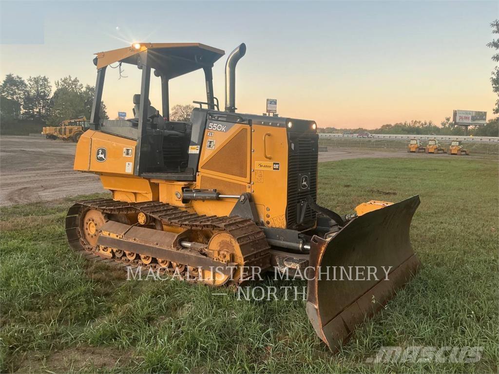 John Deere & CO. 550 Paletli dozerler