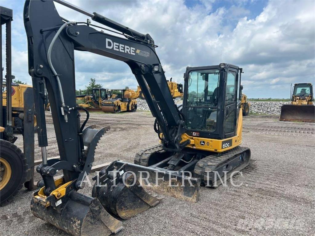 John Deere & CO. 60G Paletli ekskavatörler