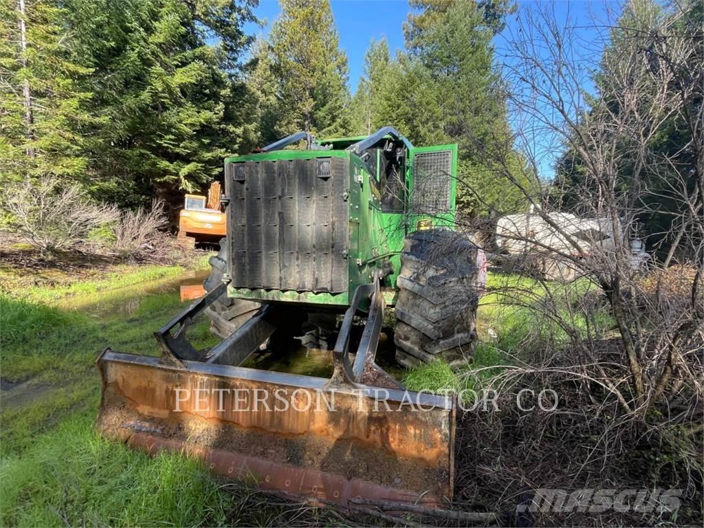 John Deere & CO. 648L Sürütücüler