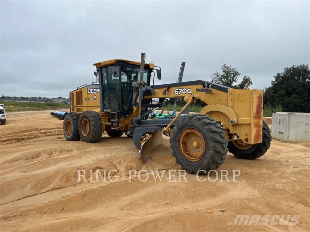 John Deere & CO. 670G Greyderler