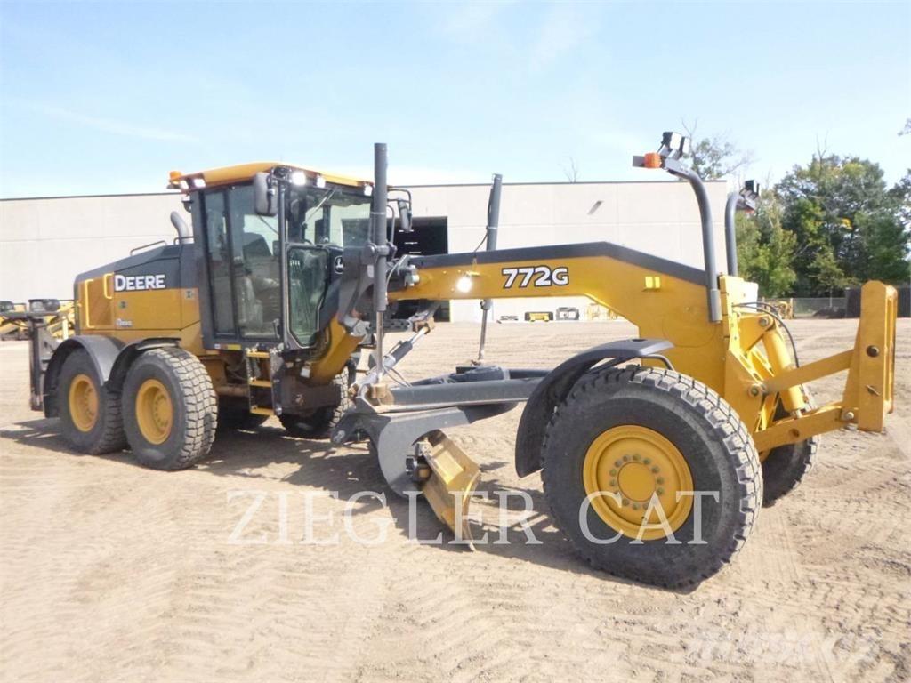 John Deere & CO. 772 G Greyderler