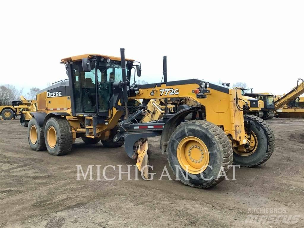 John Deere & CO. 772G Greyderler