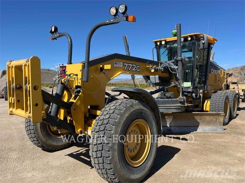John Deere & CO. 772G AWD Greyderler