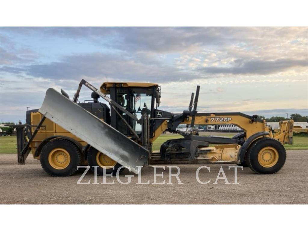 John Deere & CO. 772GP Greyderler