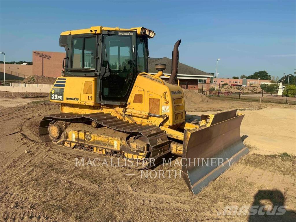 Komatsu D39PX-23 Paletli dozerler