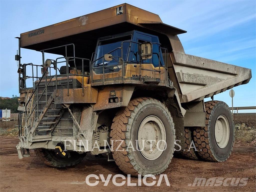 Komatsu HD785-7 Belden kirma kaya kamyonu