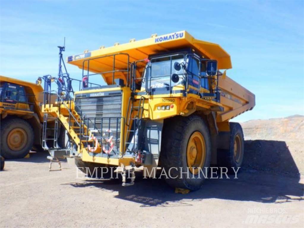 Komatsu HD785-8 Belden kirma kaya kamyonu