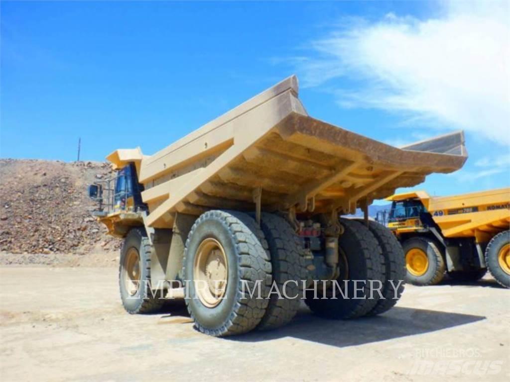 Komatsu HD785-8 Belden kirma kaya kamyonu