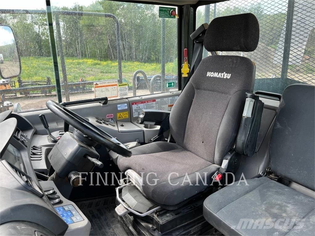 Komatsu HM300-3 Belden kirma kaya kamyonu