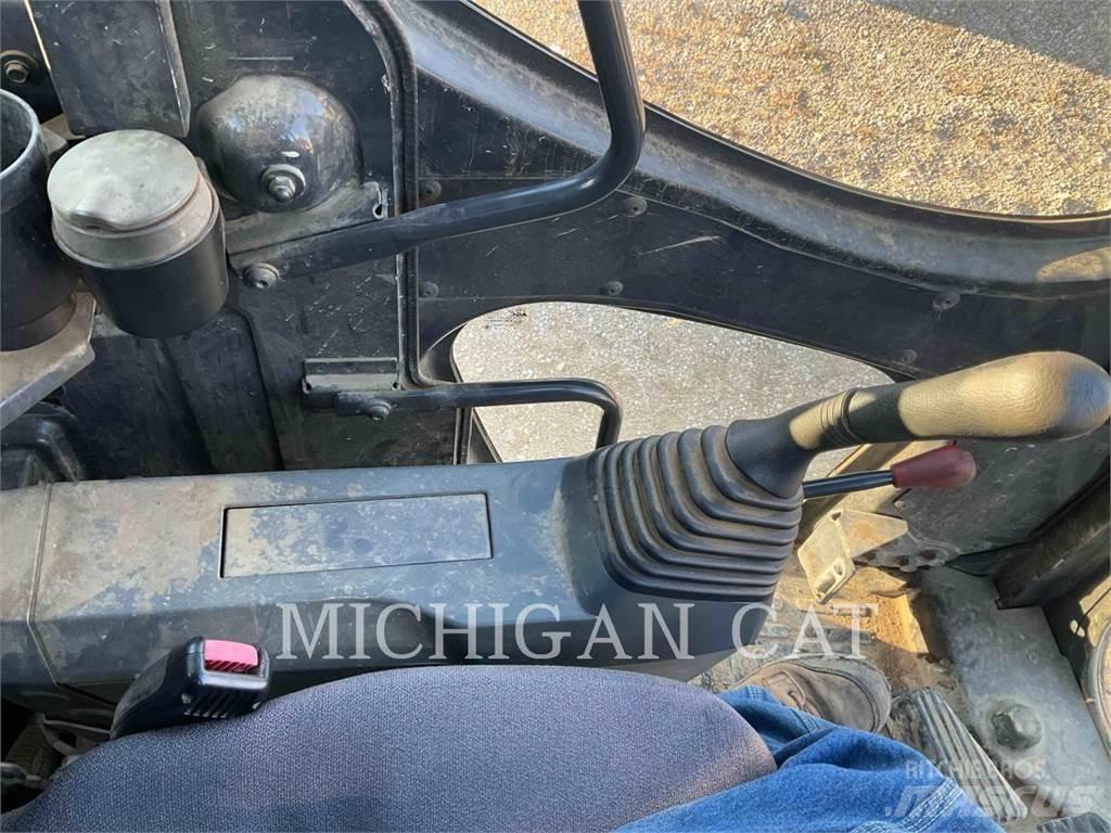 Komatsu PC128US Paletli ekskavatörler