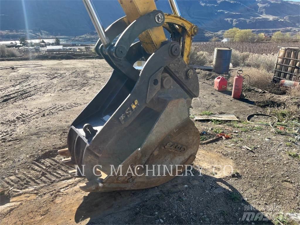 Komatsu PC138USLC Paletli ekskavatörler