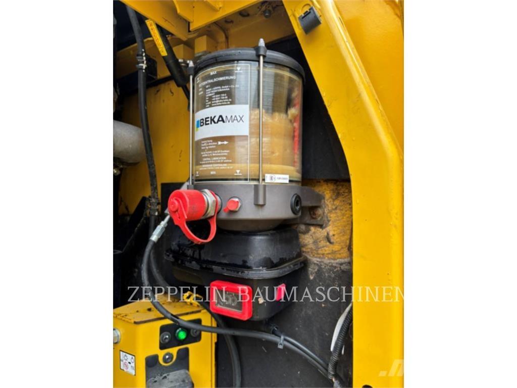 Komatsu PC170 Paletli ekskavatörler