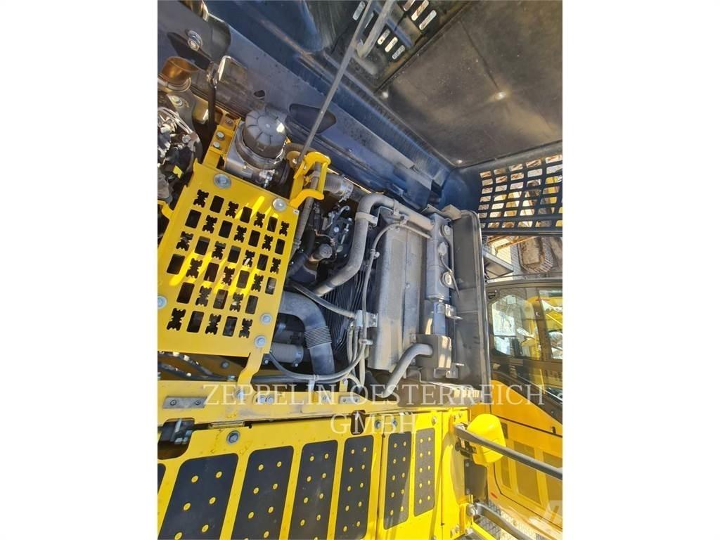 Komatsu PC210LC-11EQ Paletli ekskavatörler