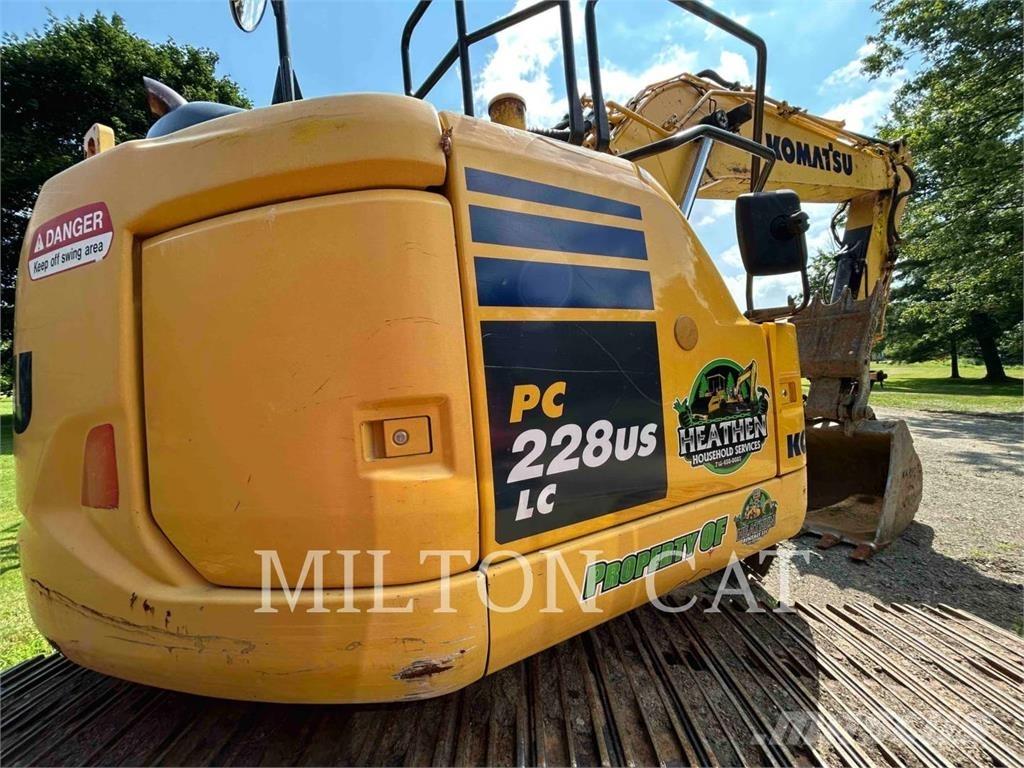 Komatsu PC228USLC-10 Paletli ekskavatörler