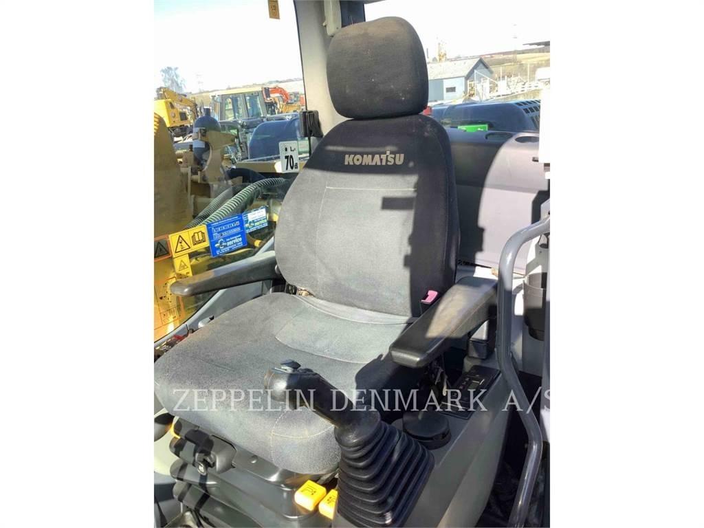 Komatsu PC240 Paletli ekskavatörler