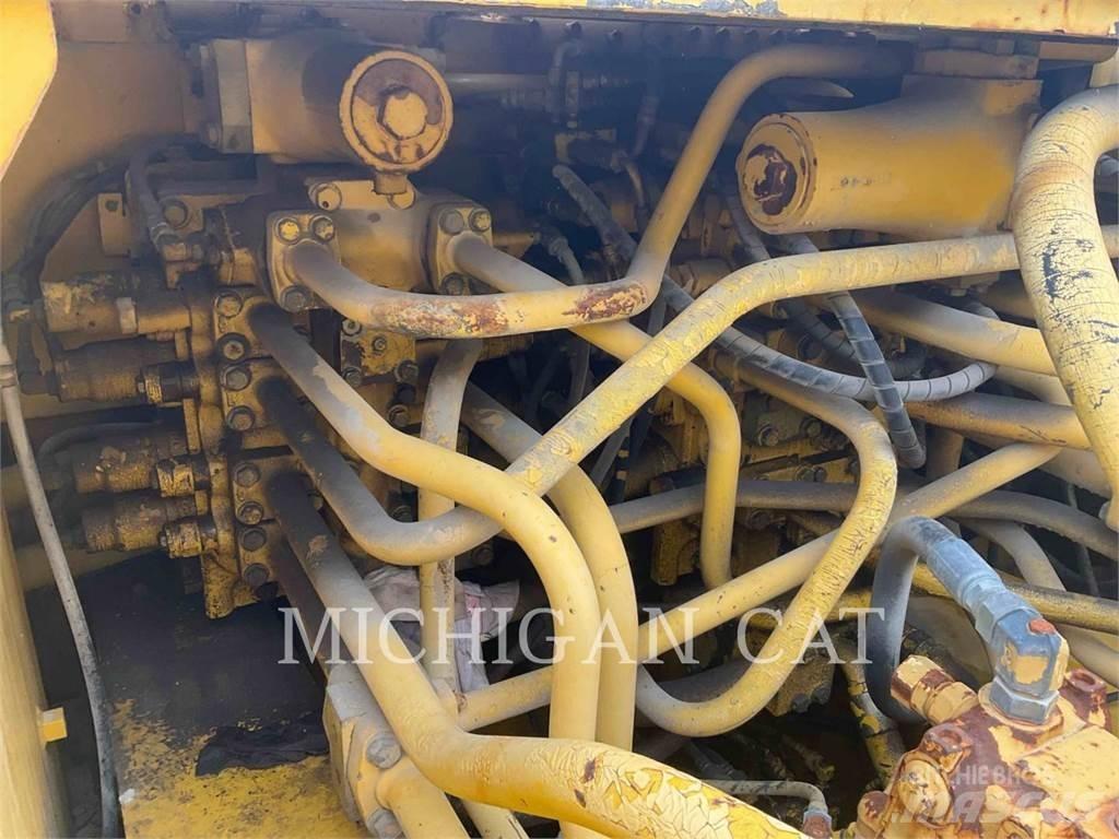 Komatsu PC750LC-6K Paletli ekskavatörler