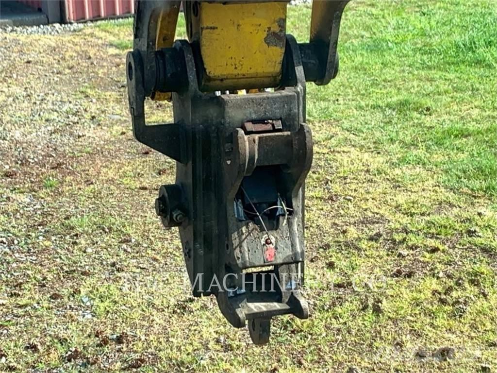 Komatsu PC78US-11 Paletli ekskavatörler
