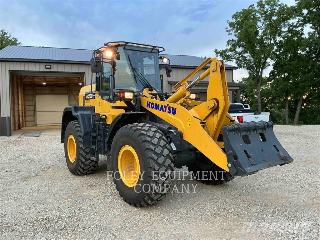 Komatsu WA200-8 Tekerlekli yükleyiciler