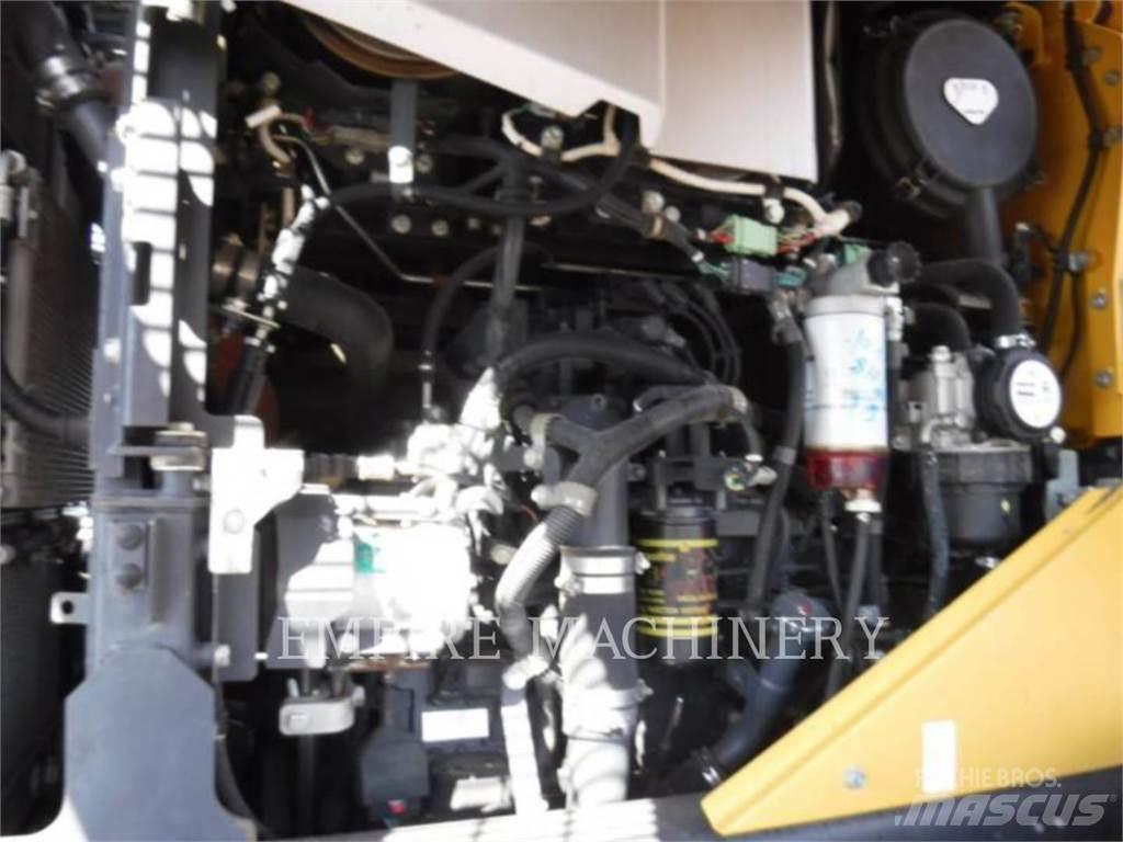 Komatsu WA270-8 Tekerlekli yükleyiciler