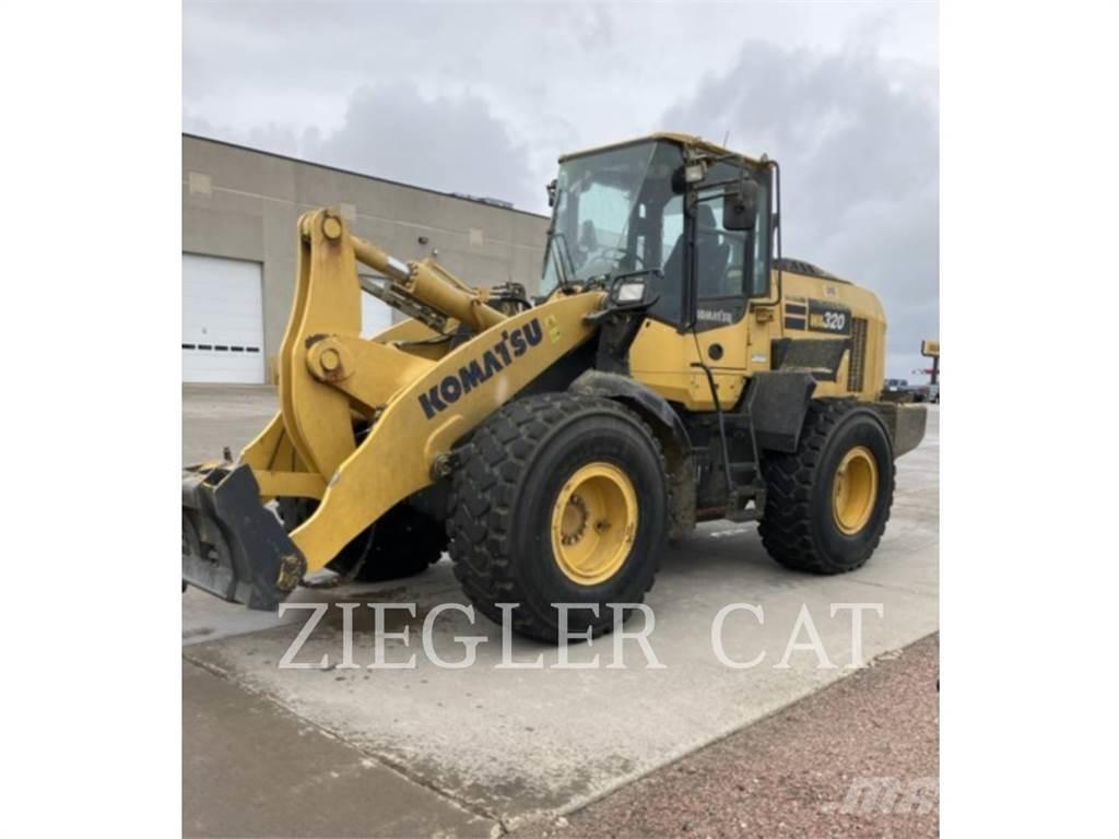 Komatsu WA320 Tekerlekli yükleyiciler