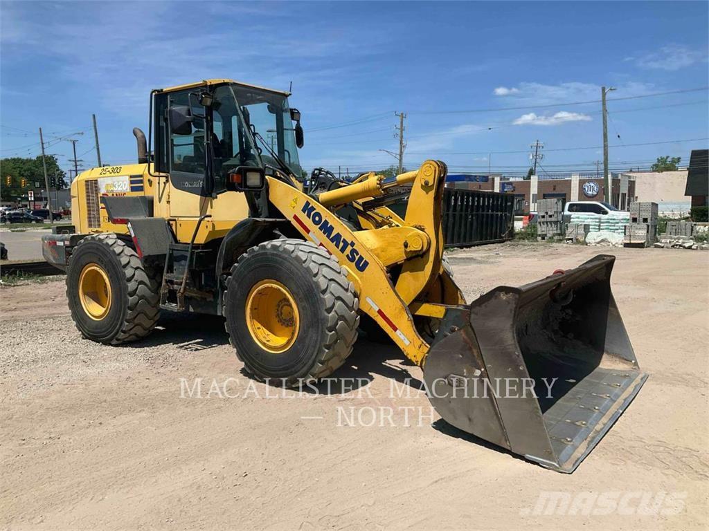 Komatsu WA320-7 Tekerlekli yükleyiciler