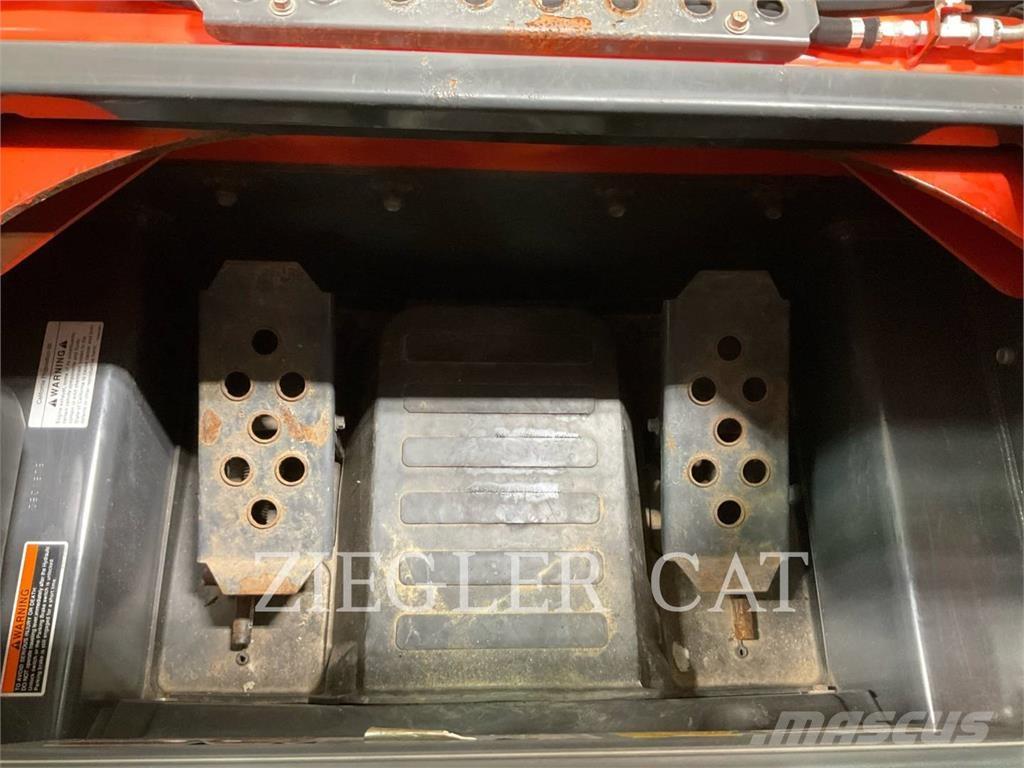 Kubota SSV75 Skid steer loderler