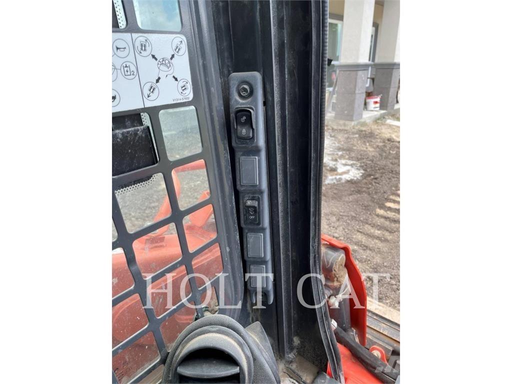Kubota SSV75 Skid steer loderler