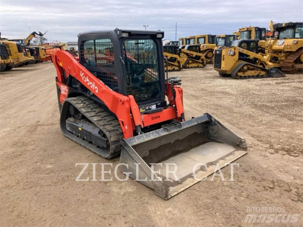 Kubota SVL65-2 Paletli yükleyiciler